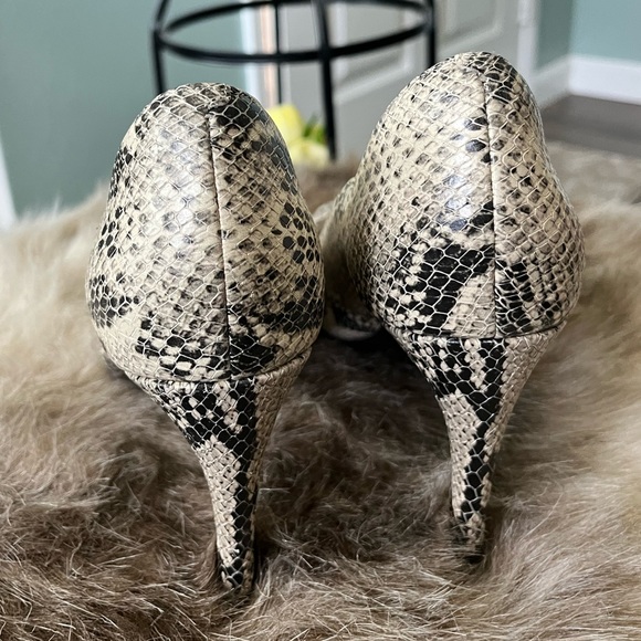 Snake Skin Styled Opened Toed Pumps🐍🐍 - Picture 4 of 4